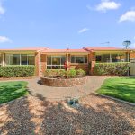 2 Fingleton Crescent, Gordon, ACT 2906